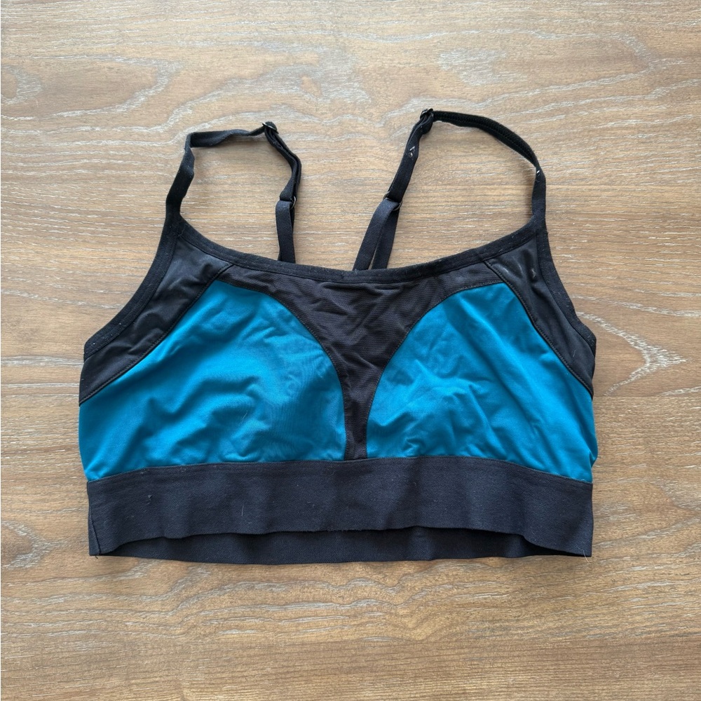 Sports bra